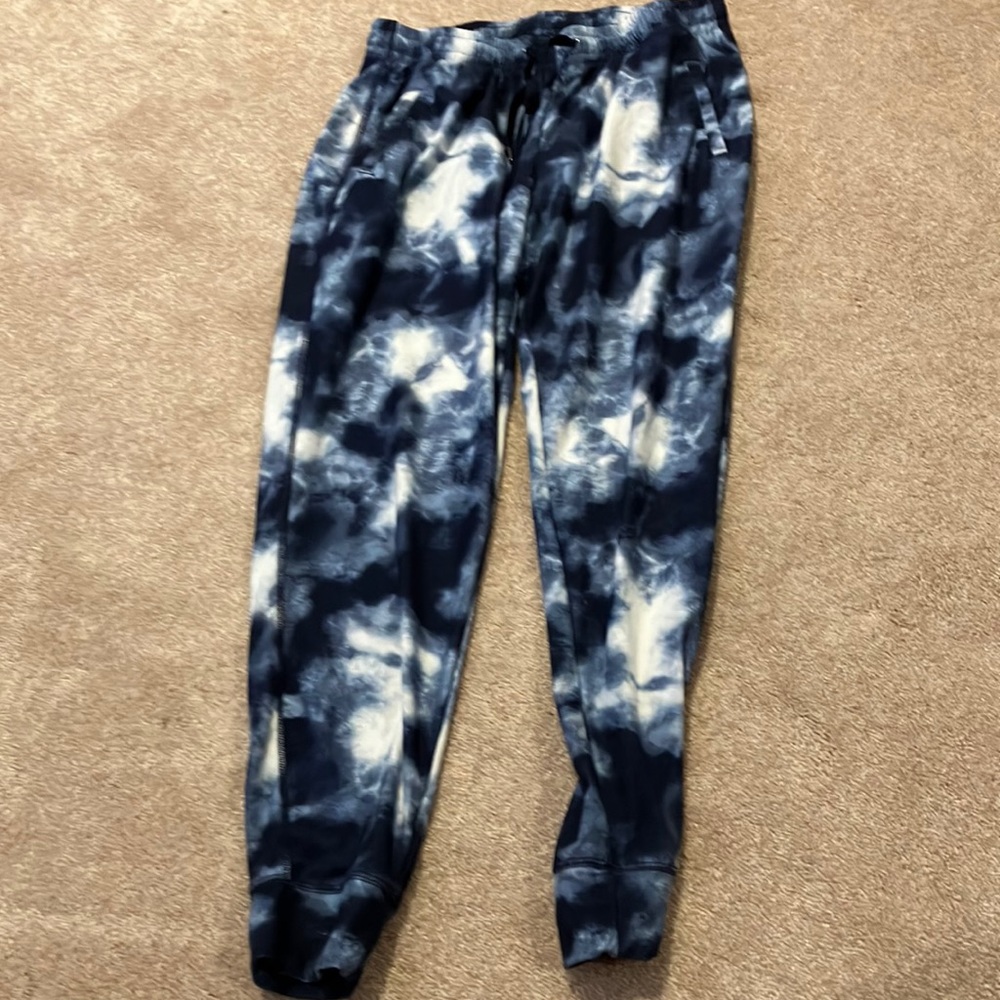 Very gently used Comfy tye die pants